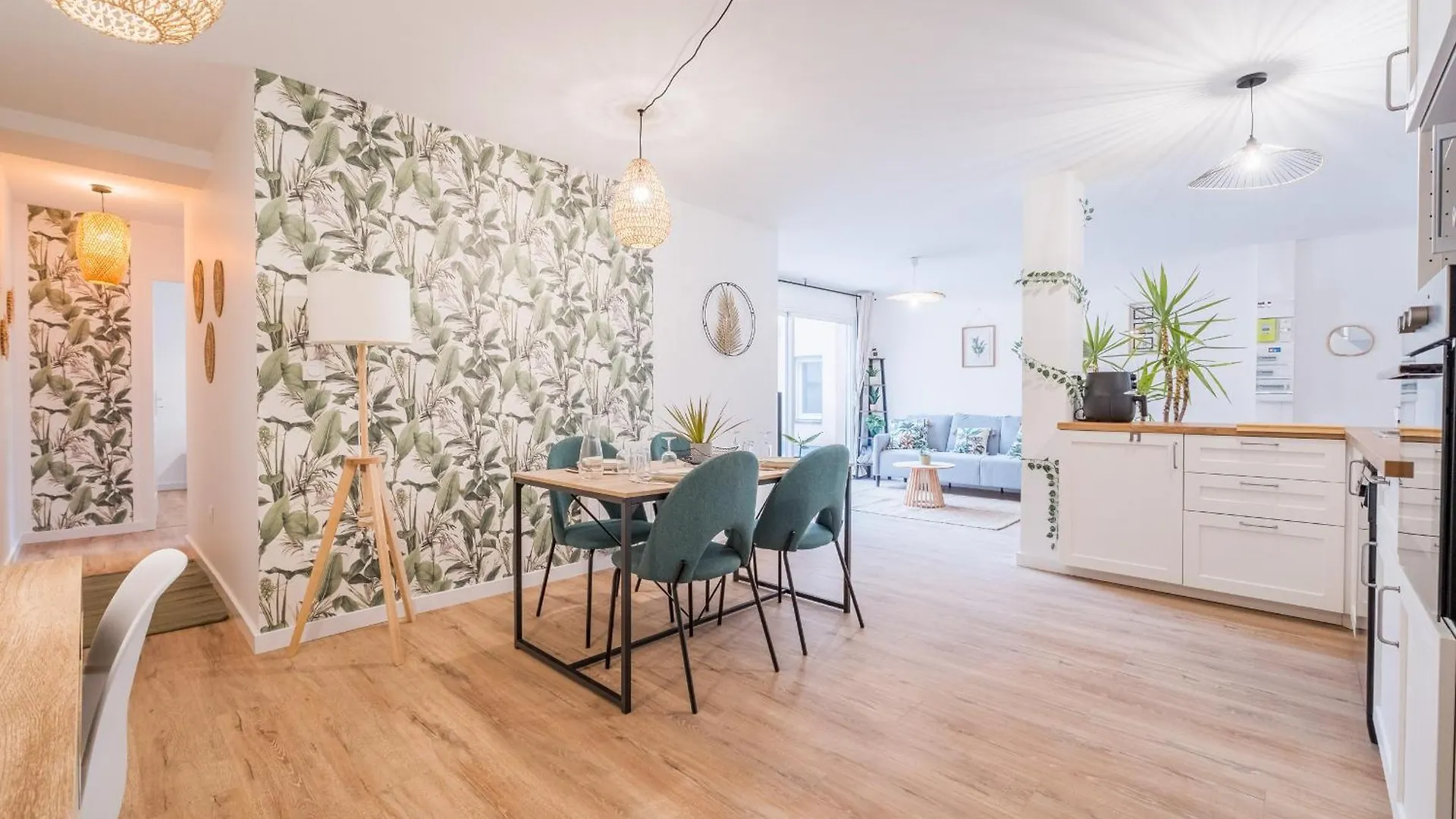 Appartement T3 Tropical Avec Parking Gratuit, Terrasse Et Wifi à Toulouse France