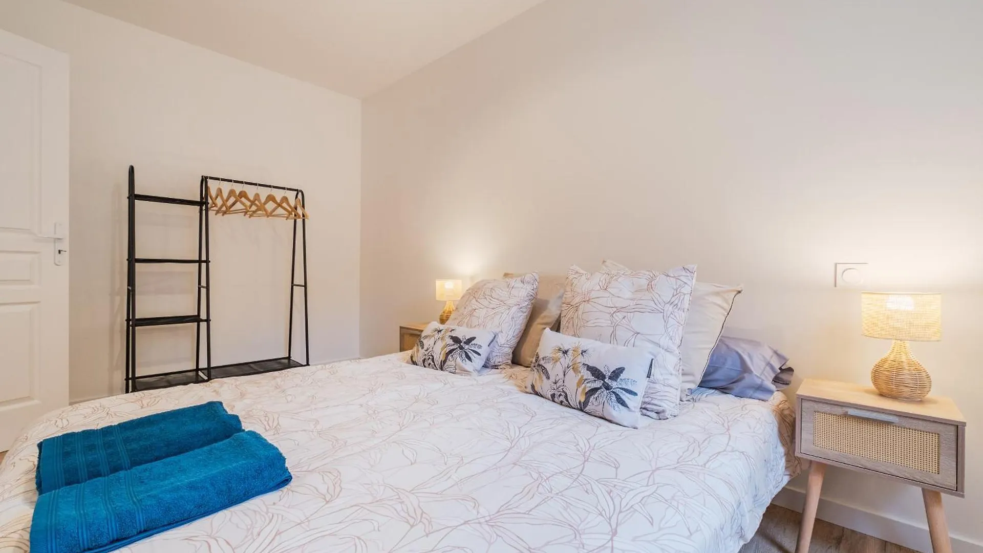 Appartement T3 Tropical Avec Parking Gratuit, Terrasse Et Wifi à Toulouse