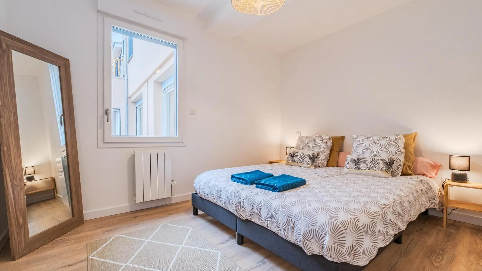 Appartement T3 Tropical Avec Parking Gratuit, Terrasse Et Wifi à Toulouse